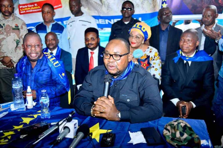 Secrétariat général du parti/PALU : Didier Mazenga confie l’intérim à Robert Ngambi