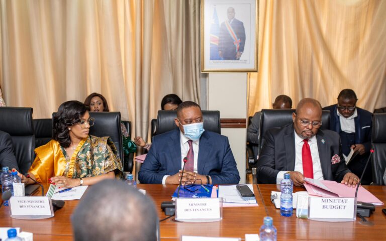 RDC – FMI : le Gouvernement lance des discussions avec le FMI pour deux nouveaux programmes de financement